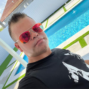 Meet your Posher, Michel ricardo